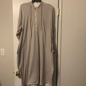 SHEIN Brown and White Dolman Sleeve Mock Neck Dress